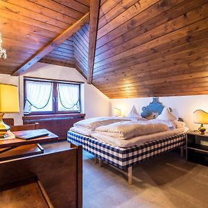 Camera standard con letto king size